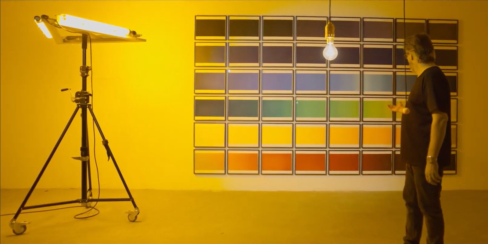 Turning on the white light reveals a rainbow.